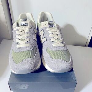 New 574 Sneaker (Women) New Balance